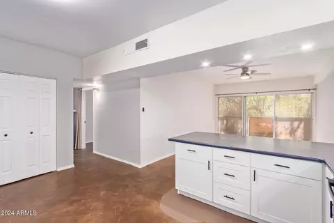 351 E Thomas Rd #D306, Phoenix, AZ 85012 photo 3