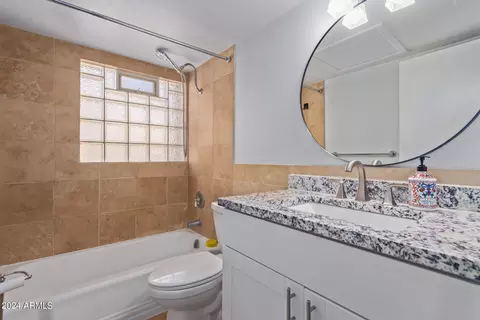 351 E Thomas Rd #D306, Phoenix, AZ 85012 photo 15