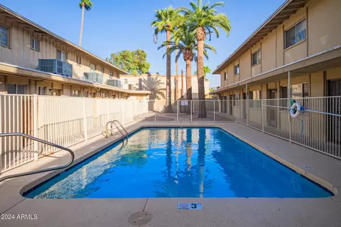 1533 W Missouri Ave #8, Phoenix, AZ 85015