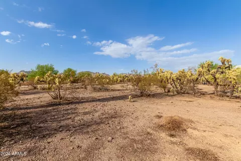 174 W Smoketree St #-, Apache Junction, AZ 85120 photo 11