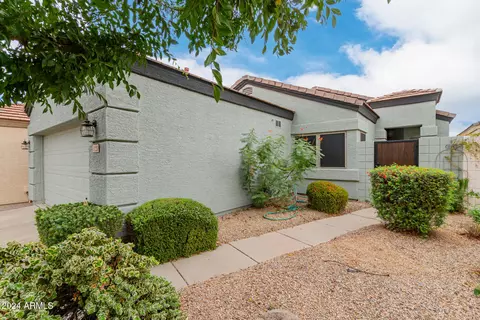 3220 E Maldonado Dr, Phoenix, AZ 85042 photo 3