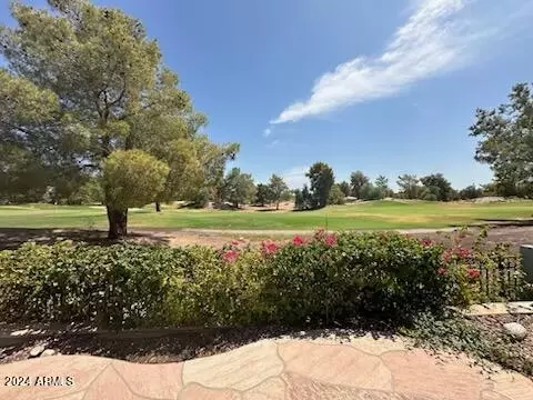 3220 E Maldonado Dr, Phoenix, AZ 85042