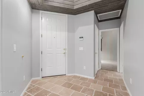 3220 E Maldonado Dr, Phoenix, AZ 85042 photo 5