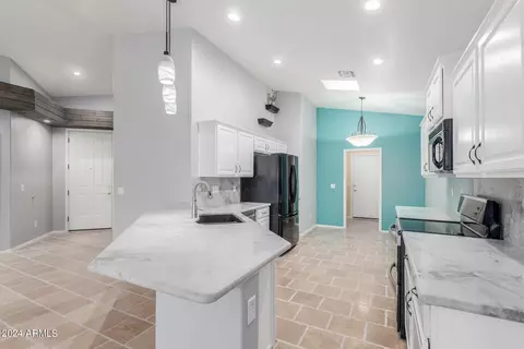 3220 E Maldonado Dr, Phoenix, AZ 85042 photo 10