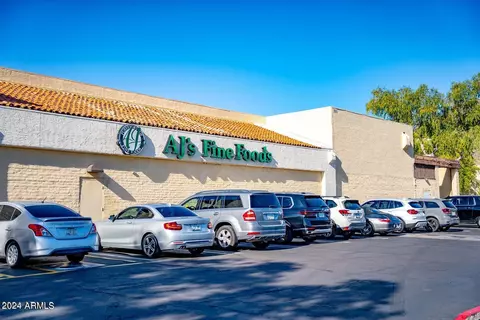 4214 E Sells Dr, Phoenix, AZ 85018 photo 9