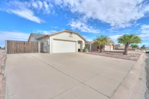 10054 W Devonshire Dr, Arizona City, AZ 85123