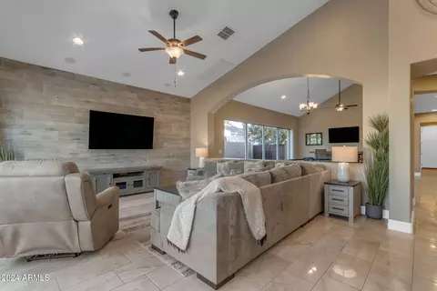 4404 E Glacier Pl, Chandler, AZ 85249 photo 24