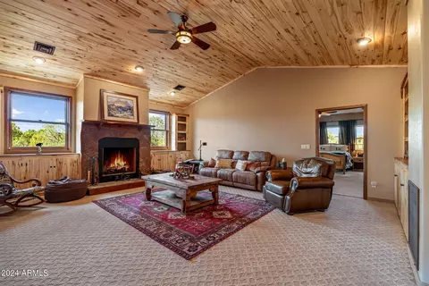 Living - 2946 N Lodgepole Rd, Overgaard, AZ 85933 photo 2 of 3