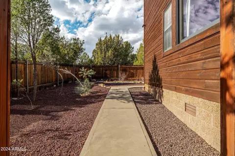 Exterior - 2946 N Lodgepole Rd, Overgaard, AZ 85933 photo 15 of 21