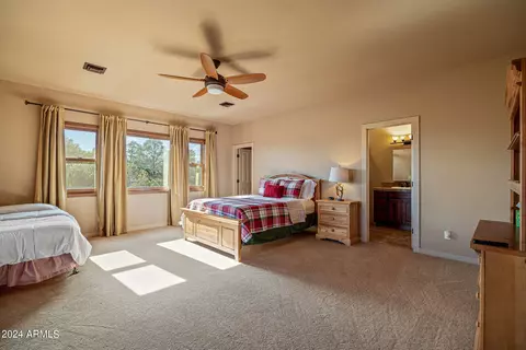 Bedroom - 2946 N Lodgepole Rd, Overgaard, AZ 85933 photo 3 of 8