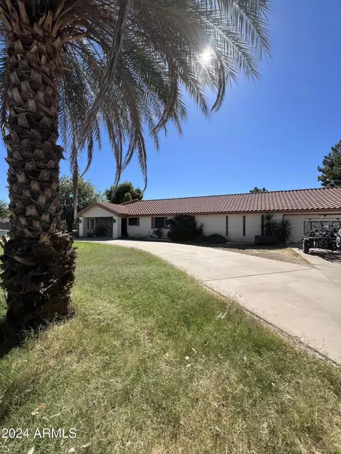 3579 E Redfield Rd, Gilbert, AZ 85234