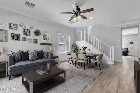 4255 E Washington Ct, Gilbert, AZ 85234