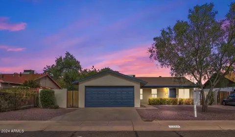 2732 E Cactus Rd, Phoenix, AZ 85032