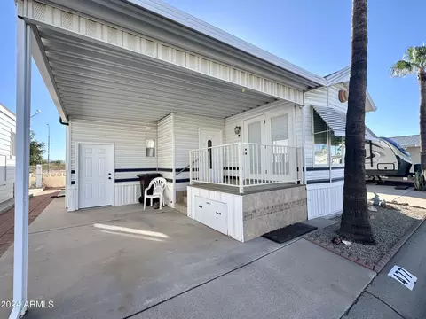 477 S Iron Ore Dr, Apache Junction, AZ 85119 photo 4