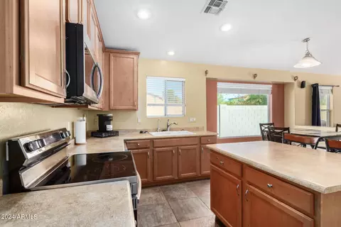 2005 W Carter Rd, Phoenix, AZ 85041 photo 15