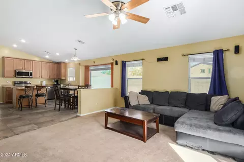 2005 W Carter Rd, Phoenix, AZ 85041 photo 8
