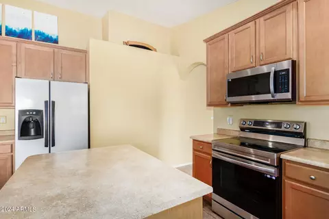 2005 W Carter Rd, Phoenix, AZ 85041 photo 14