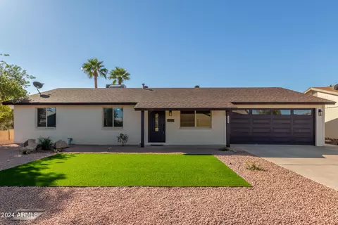 Exterior - 3609 E Ludlow Dr, Phoenix, AZ 85032 photo 2 of 5