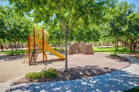 View/Area - 3759 S Dew Drop Ln, Gilbert, AZ 85297 photo 3 of 3