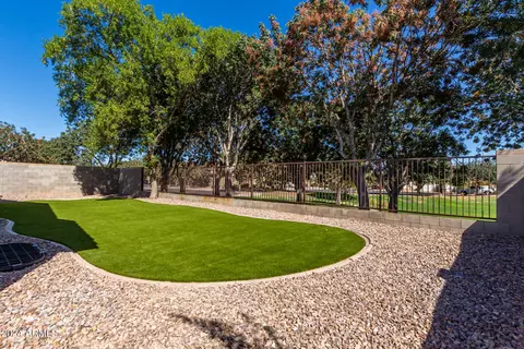Exterior - 3759 S Dew Drop Ln, Gilbert, AZ 85297 photo 6 of 12