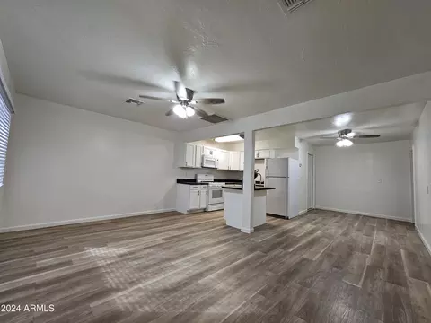 4622 S 21st St, Phoenix, AZ 85040 photo 4