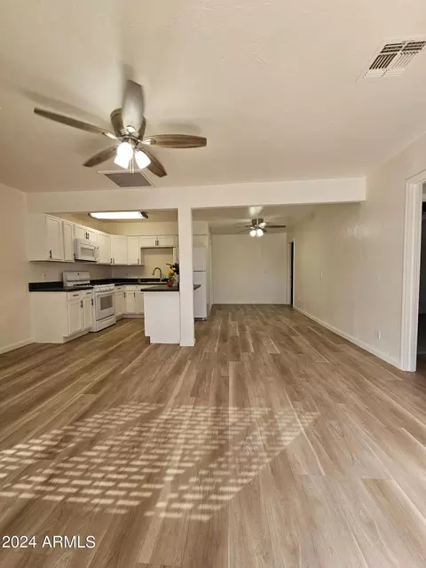 4622 S 21st St, Phoenix, AZ 85040 photo 3