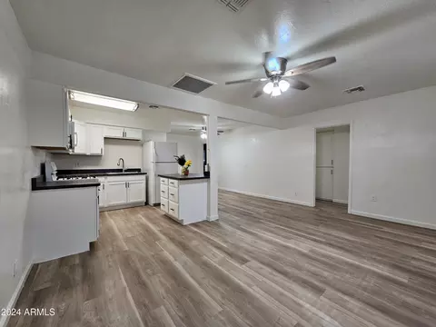 4622 S 21st St, Phoenix, AZ 85040 photo 10