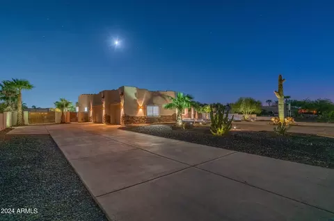 2631 W Desert Hills Dr, Phoenix, AZ 85086