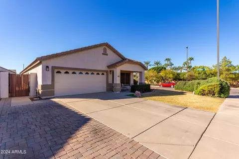 893 W Chilton Ave, Gilbert, AZ 85233 photo 2