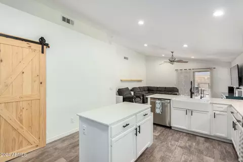 893 W Chilton Ave, Gilbert, AZ 85233 photo 10