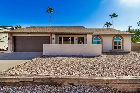803 E Huber St, Mesa, AZ 85203