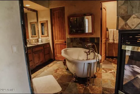 Bath - 2100 N Grapevine Dr, Payson, AZ 85541 photo 10 of 16