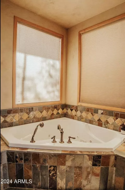 Bath - 2100 N Grapevine Dr, Payson, AZ 85541 photo 5 of 16