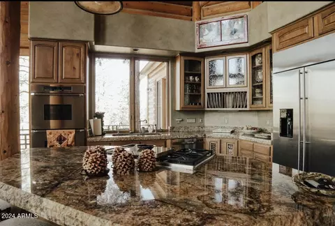 Kitchen - 2100 N Grapevine Dr, Payson, AZ 85541 photo 2 of 9