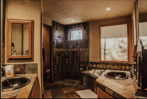 Bath - 2100 N Grapevine Dr, Payson, AZ 85541 photo 4 of 16