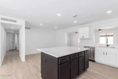 2738 E Windrose Dr, Phoenix, AZ 85032 photo 8