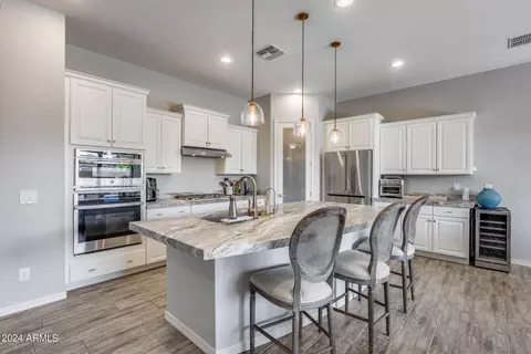 2583 S Quaintance St, Gilbert, AZ 85295