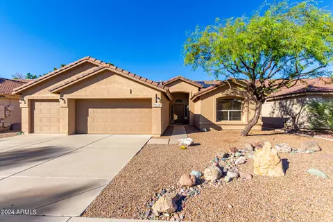 4124 W Escuda Dr W, Glendale, AZ 85308