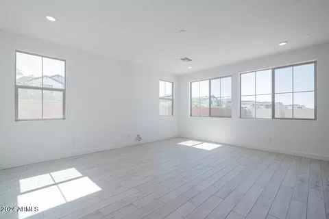 5922 S Boulder St, Gilbert, AZ 85298 photo 8