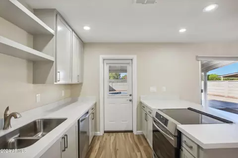 224 E Carter Dr, Tempe, AZ 85282 photo 9