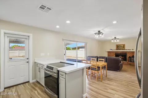 224 E Carter Dr, Tempe, AZ 85282 photo 10