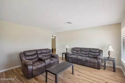 224 E Carter Dr, Tempe, AZ 85282 photo 5