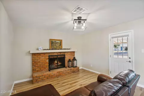 224 E Carter Dr, Tempe, AZ 85282 photo 12