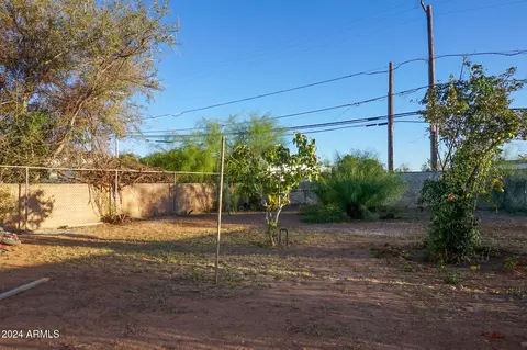 Exterior - 2051 E 11th St, Douglas, AZ 85607 photo 8 of 11