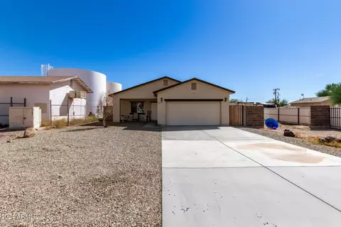 32411 N Center St, Wittmann, AZ 85361