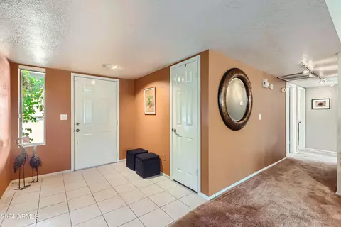 233 E Angela Dr, Phoenix, AZ 85022 photo 3