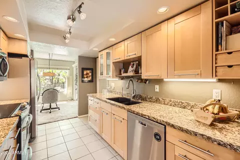 233 E Angela Dr, Phoenix, AZ 85022 photo 10