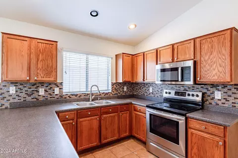 43297 W Arizona Ave, Maricopa, AZ 85138