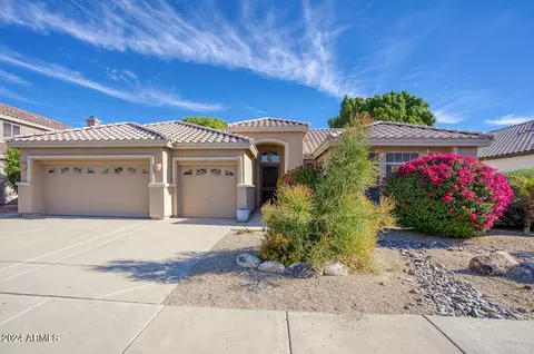 7414 W Via De Luna Dr, Glendale, AZ 85310