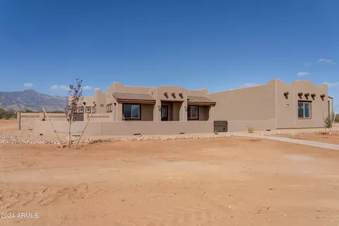 8695 E Three Canyons Rd, Hereford, AZ 85615